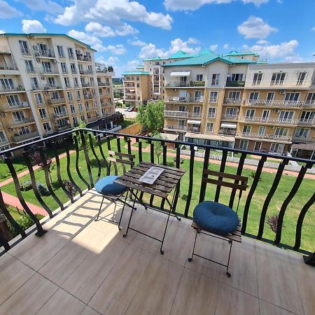 Cosmopolis Studio 1 Stefanestii de Jos Экстерьер фото